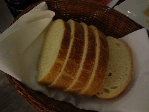 ドイツ　ベルリン　ディナー　ドイツパン
