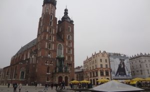 ポーランド　クラクフ　中央広場
