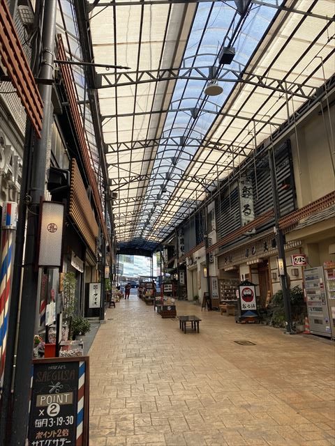 静岡県　熱海駅　商店街