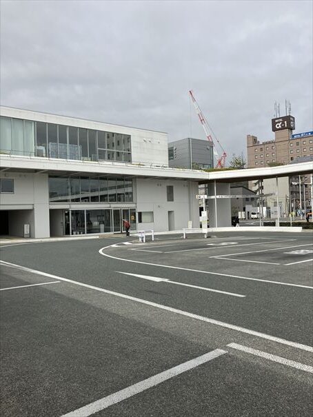 新山口駅　バスターミナル