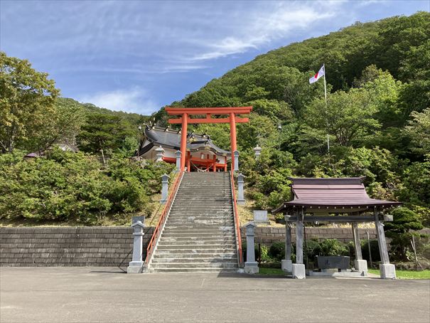 羅臼神社