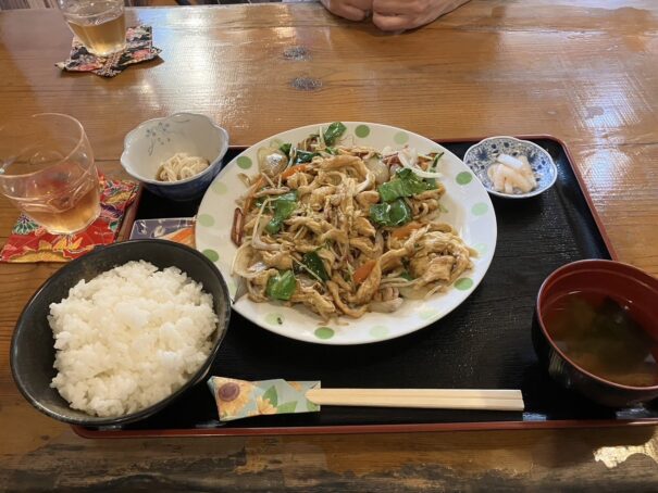 石垣島 ヤスとカマーの店