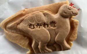 道の駅むかわ四季の館　いっぷく堂　恐竜焼き